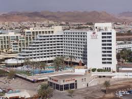 crowne palza